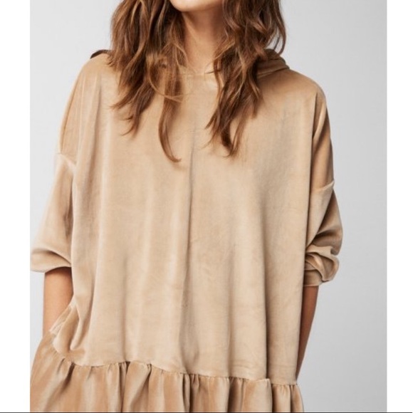 🎉 HP 🖤 Bella Velvety Soft and Chic Hooded Pullover NWT - Picture 6 of 6